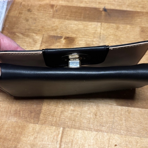 Kate Spade Black Wallet - Picture 9 of 11